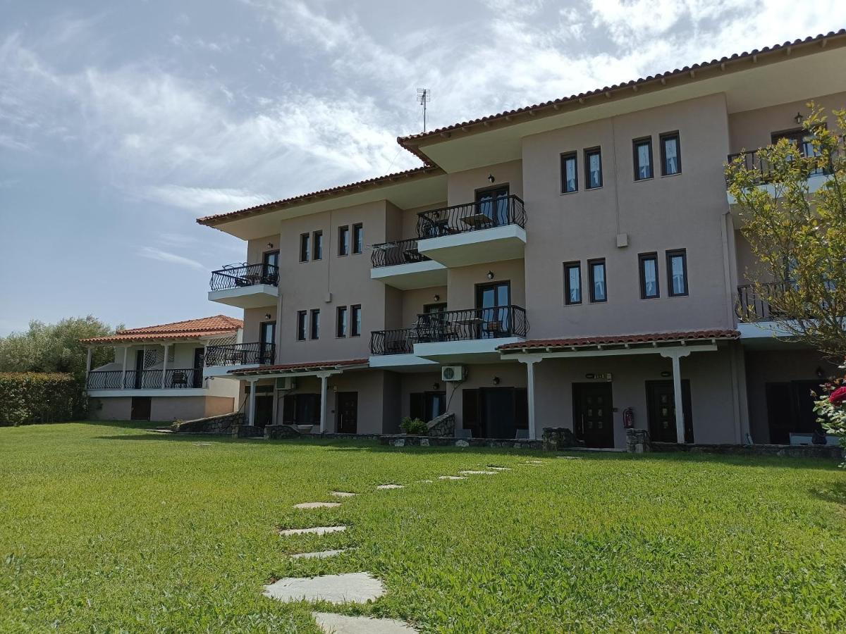 Marios Garden House Apartment Afytos Ngoại thất bức ảnh