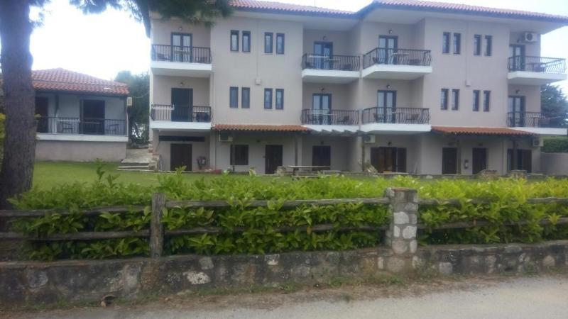 Marios Garden House Apartment Afytos Ngoại thất bức ảnh